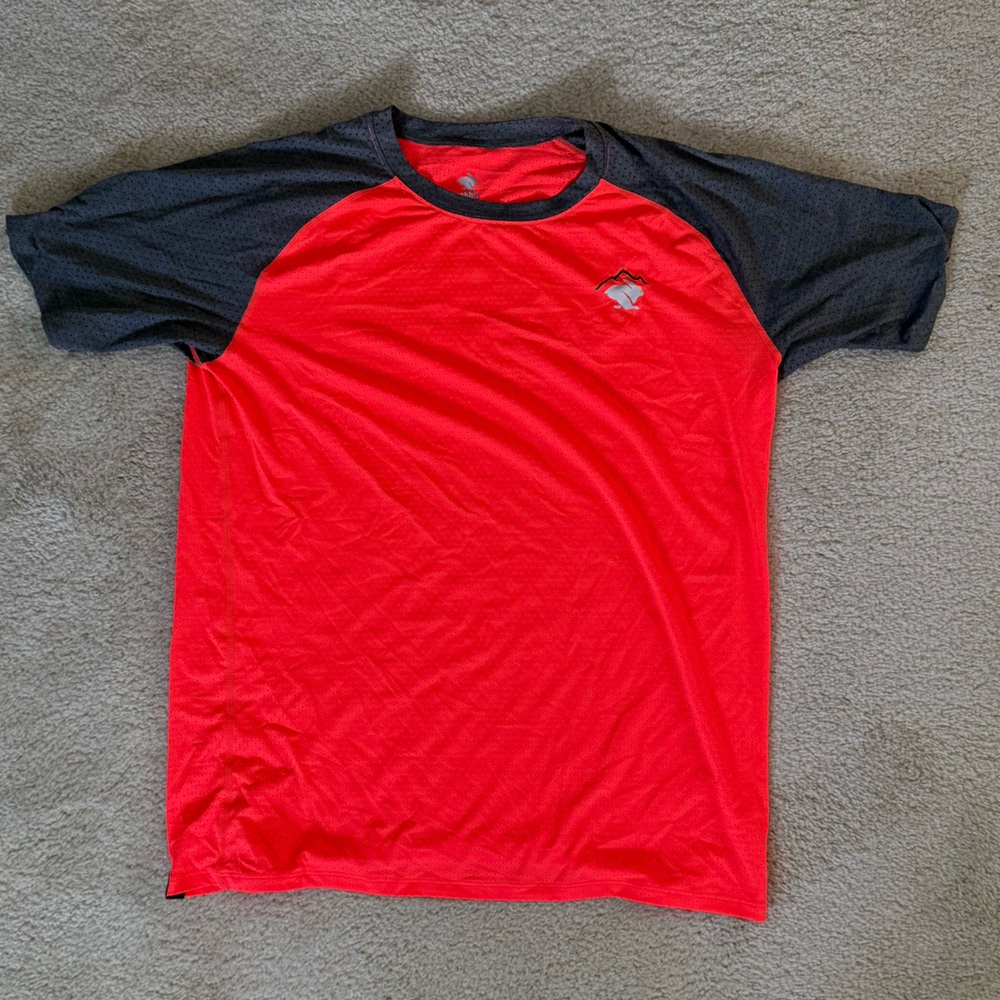 Rabbit EZ Tee Perf SS